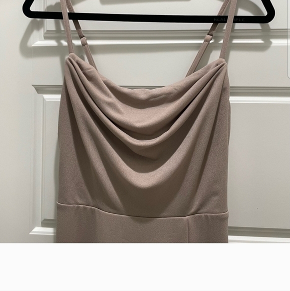 Birds Grey Ash Crepe Bridesmaid Dress in Toffee Medium - Picture 2 of 4